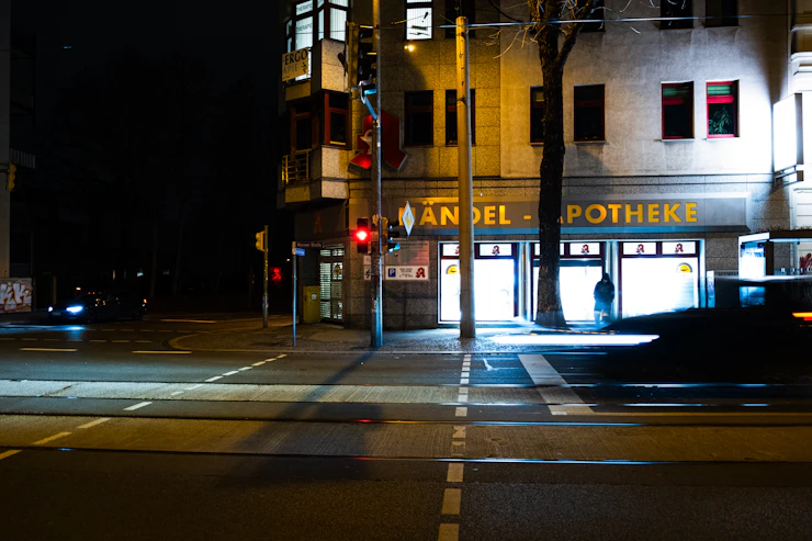 Polizeieinsatz in Jena: Pärchen randaliert in Gaststätte und verweigert Gehorsam