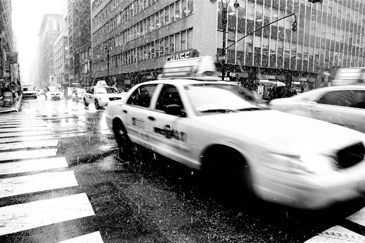 Mobile Blitzer in Jena: Radarkontrolle an der Feuerwehr Vierzehnheiligen