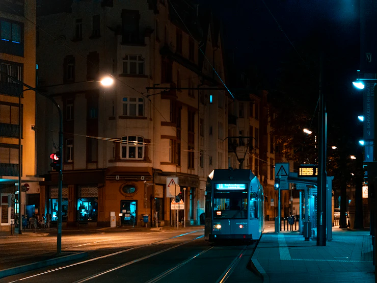 Polizeieinsatz in Jenaer Straßenbahn: Tiefschlaf mit 1,73 Promille