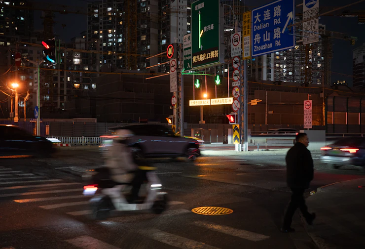 Jena: Fußgänger beim Abbiegen erfasst – Glück im Unglück im Spitzweidenweg