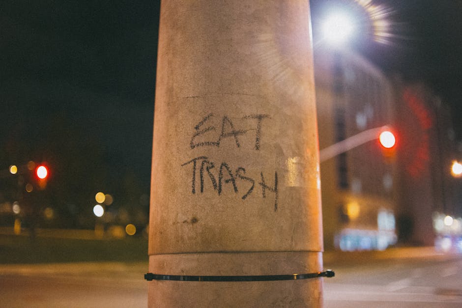 CDU-Büro in Jena beschmiert: Beleidigende Parole gegen Kanzler Merz
