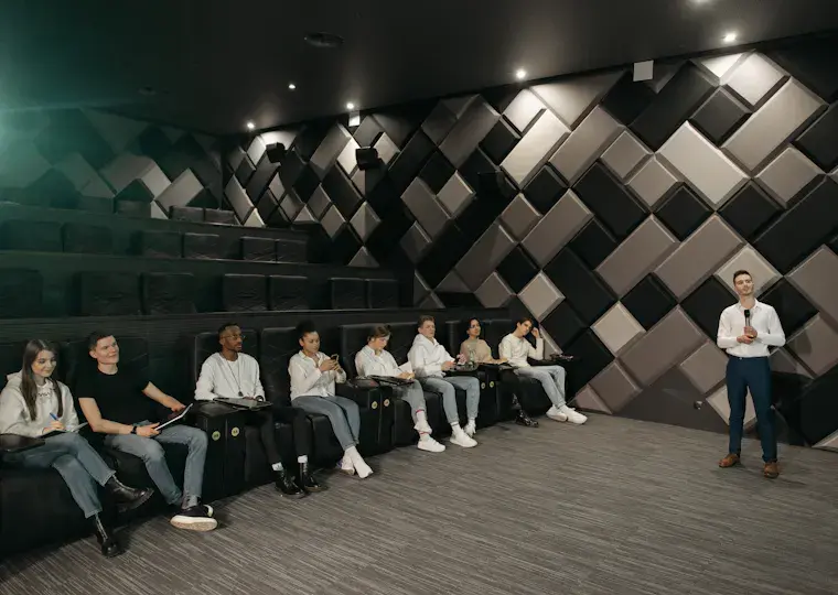 Gelbe Simson Schwalbe am Ernst-Abbe-Platz gestohlen