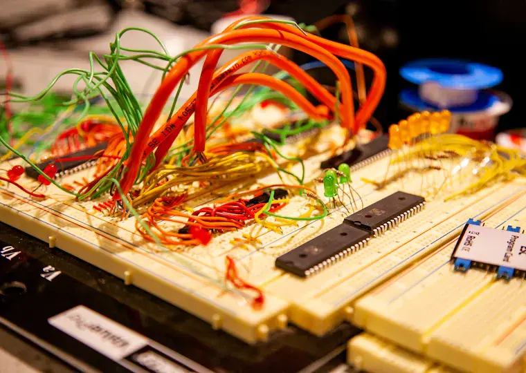 Symbolbild: Millionenförderung: Thüringer Forscher planen Durchbruch bei Nanostrukturen