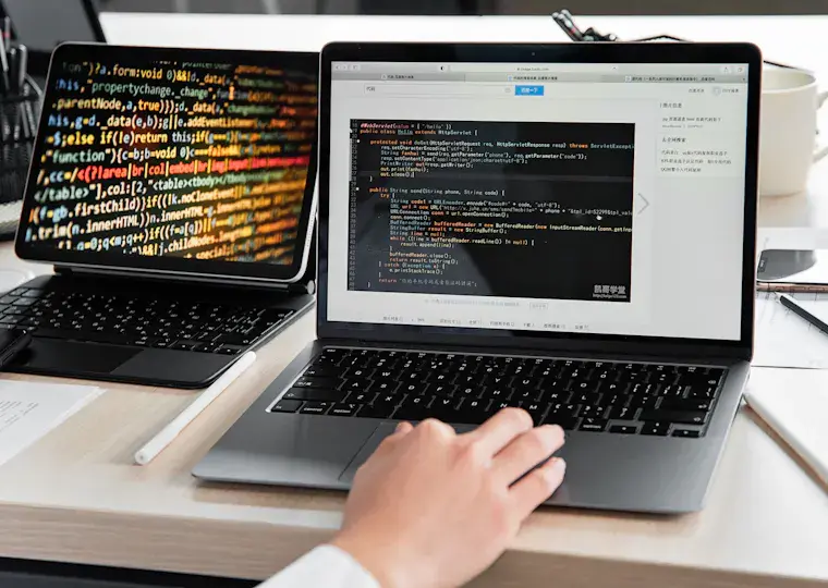 Symbolbild: Intershop zurück in der schwarzen Null: Harter Sparkurs zeigt in Jena Wirkung