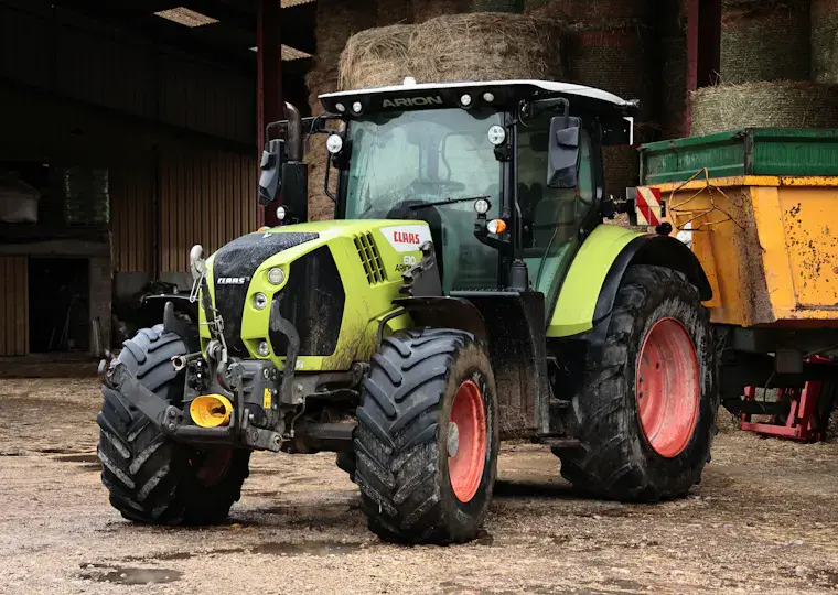 Symbolbild: 500.000 Euro Schaden: Zwei Claas-Traktoren von Firmengelände in Buttelstedt gestohlen