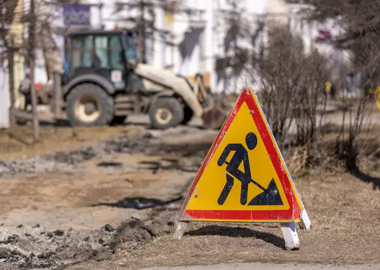 Symbolbild: Stromnetz-Modernisierung: Bauarbeiten in der Tatzendpromenade fortgesetzt