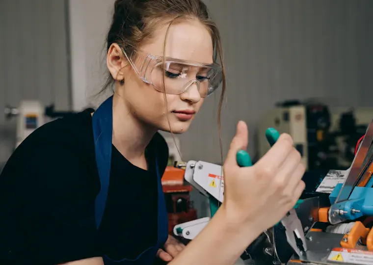 Symbolbild: "Mädchen können das auch": Hohe Auszeichnung für Jenaer Initiative im Handwerk