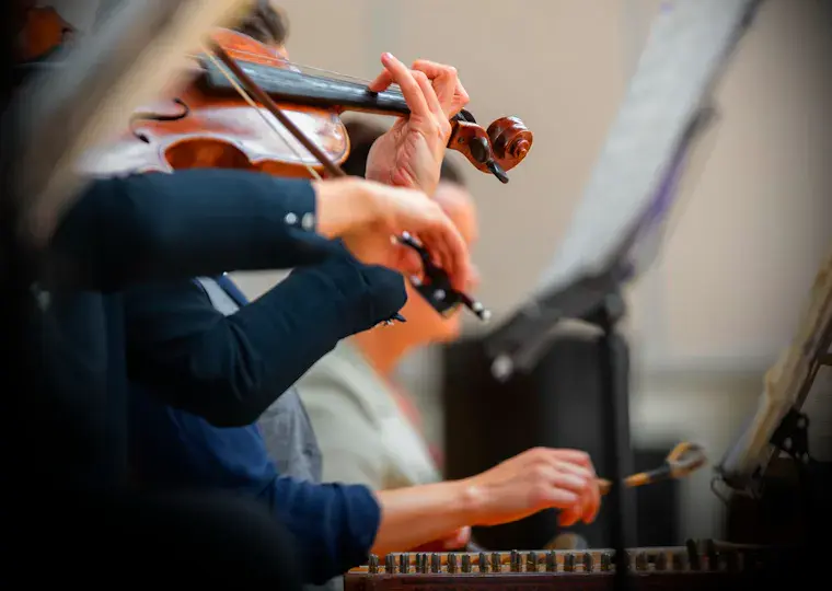 Symbolbild: Kammerkonzert im Rathaus: Junge Orchestertalente präsentieren vielseitiges Programm