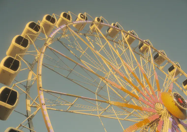Symbolbild: Jenaer Frühlingsmarkt 2026 eröffnet: Riesenrad und neue Stände locken Besucher