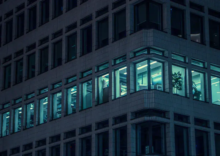 Symbolbild: Carl Zeiss Meditec kündigt weltweiten Abbau von 1.000 Stellen an