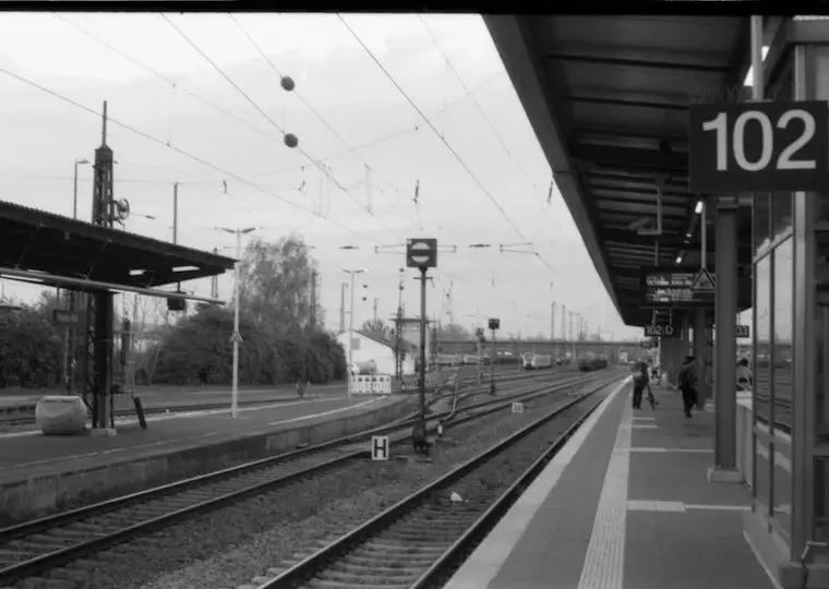 Symbolbild: Mitte-Deutschland-Verbindung: Verkehrsminister gibt grünes Licht für Bahnausbau über Jena