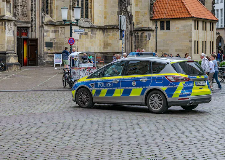 Symbolbild: Körperlicher Übergriff auf Kinder in Jena: Polizei sucht Zeugen