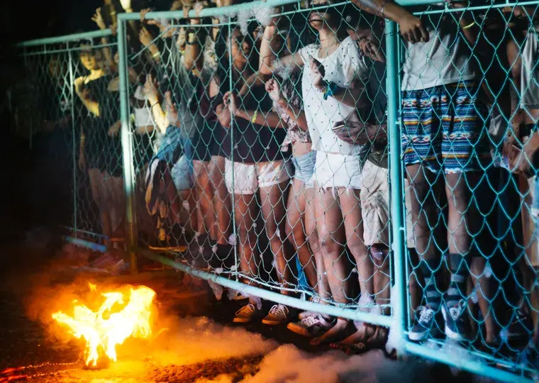 Symbolbild: „Feuer & Flamme“: Einladender Jugendabend in Jena-Nord