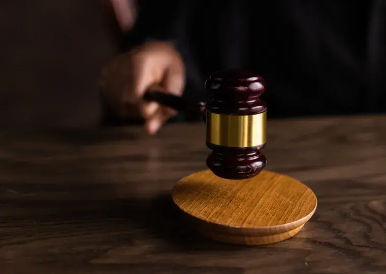 Symbolbild: OLG Jena: IS-Prozess gegen ehemaligen Redakteur beginnt