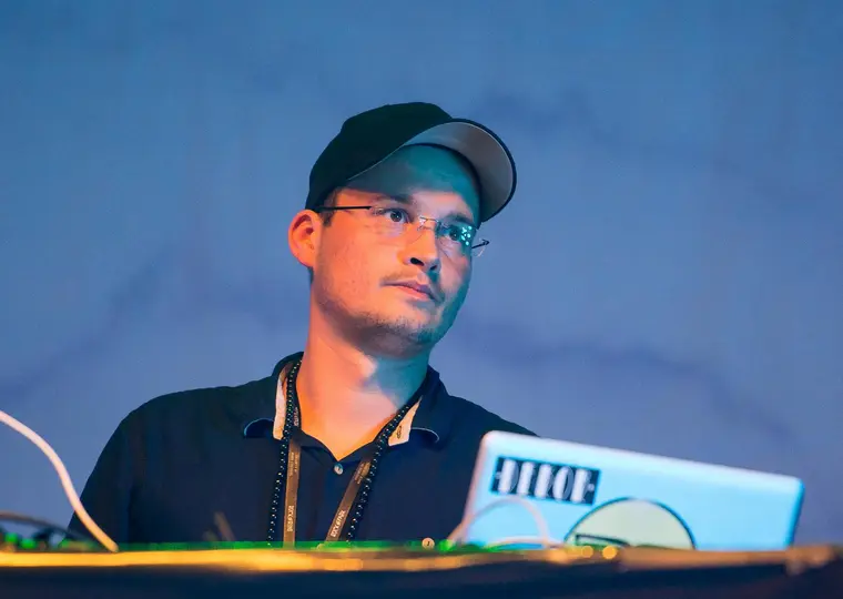 Symbolbild: MC Bomber live in Jena: „Die seriöse Tour“ im F-Haus