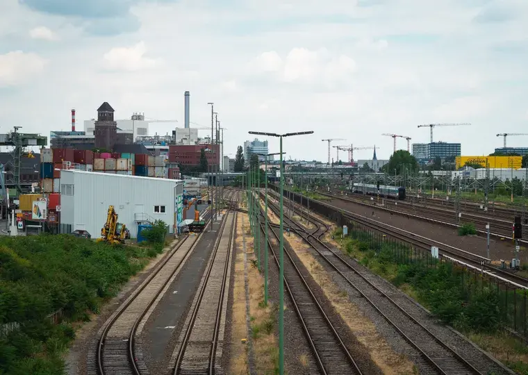 Symbolbild: Bauarbeiten auf der RB 25: Schienenersatzverkehr trifft Jenaer Pendler