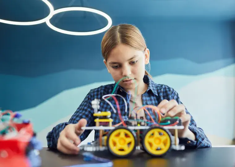 Symbolbild: Robot Girlzz: Technik-Workshop in der EAB Jena