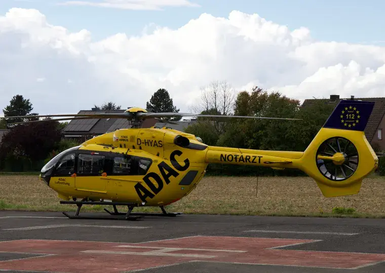 Symbolbild: Fahrstunde in Thüringen: RTW-Ausfall erfordert Hubschrauber